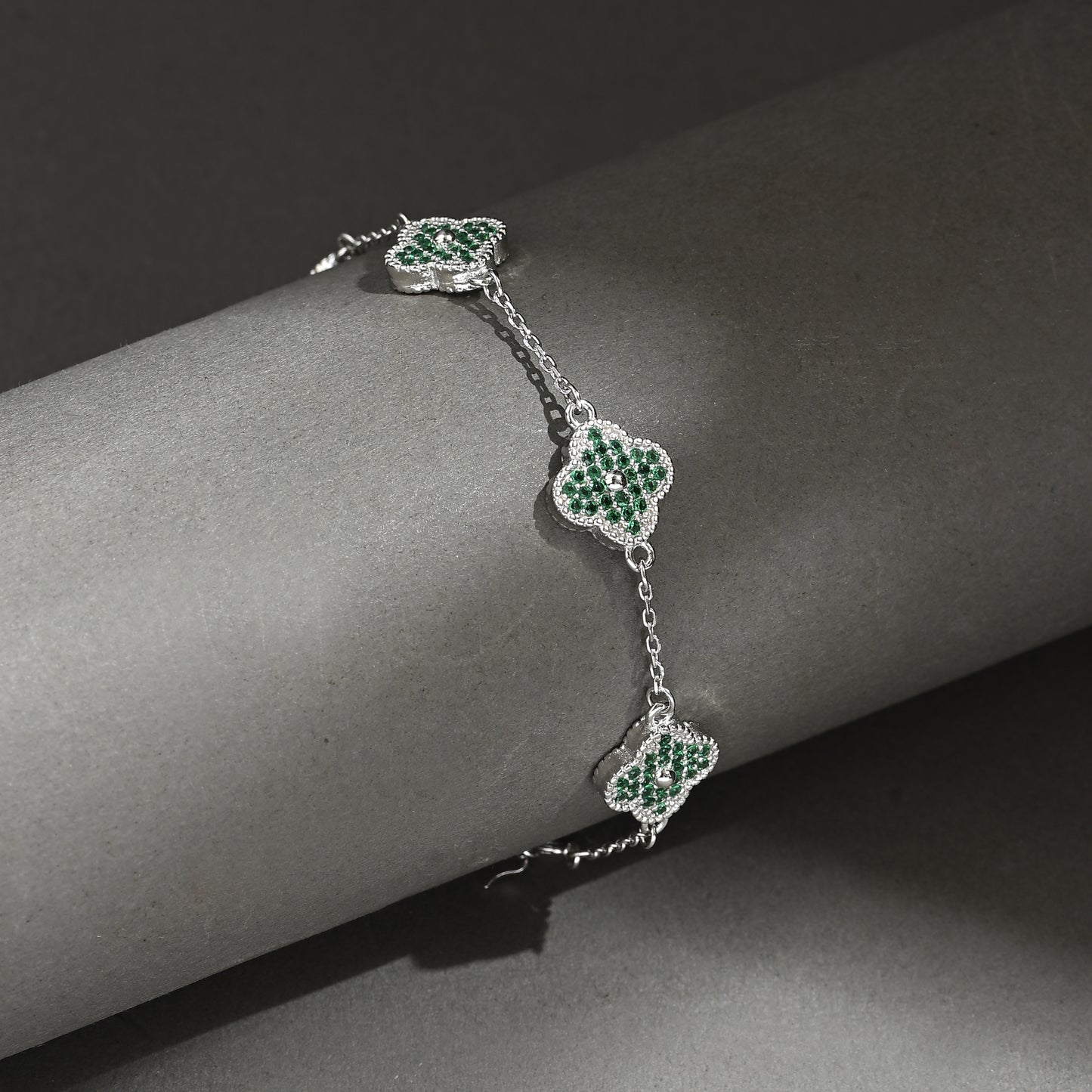 Puremoon 925 Silver Minimal Flower Bracelet for Women (Delicate Floral Design)