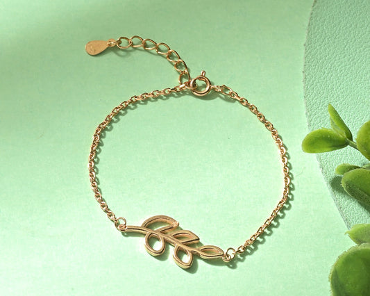 Puremoon Minimalist 925 Silver Leaf Bracelet for Women – Dainty Nature-Inspired Design